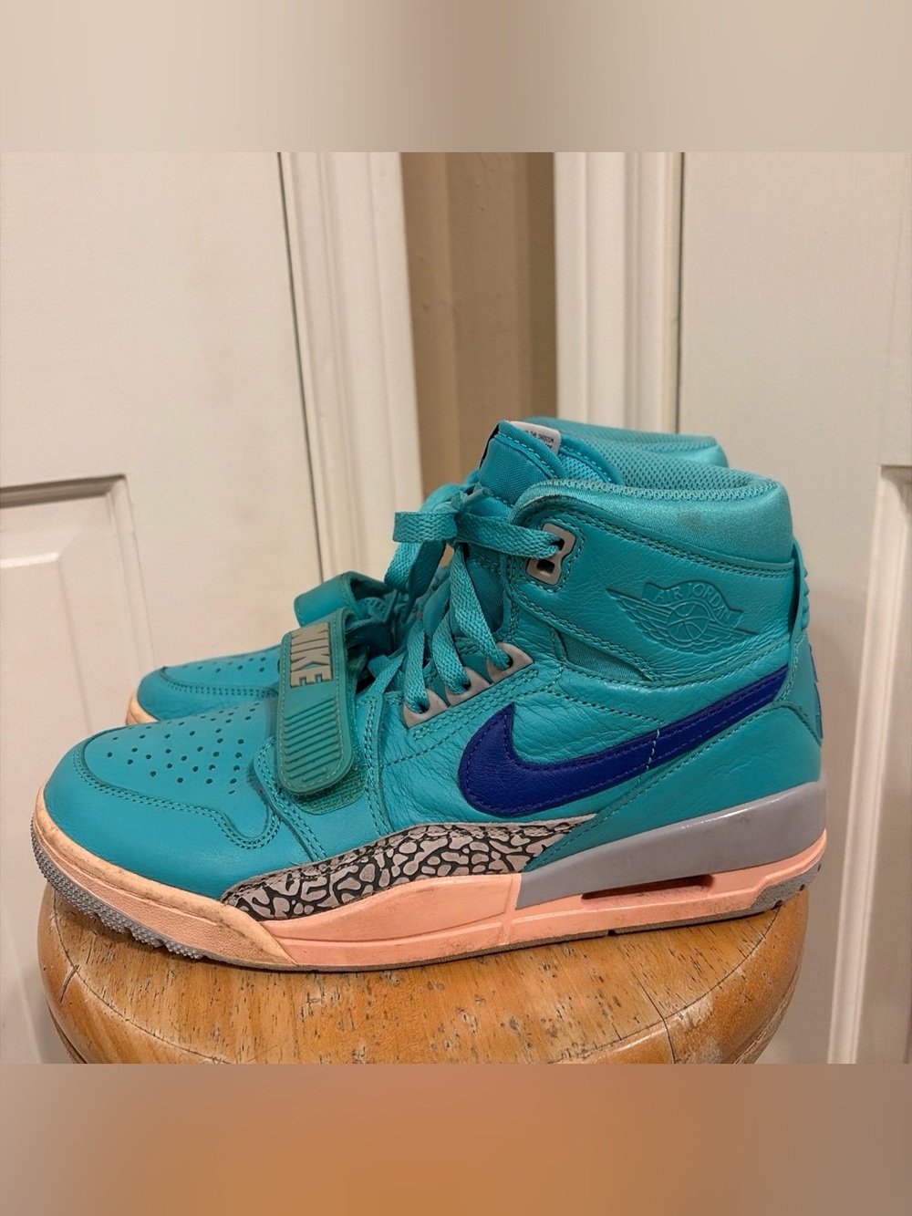 Nike Air Jordan Legacy 312 Hyper‎ Jade/Bright Blue Basketball Sneakers